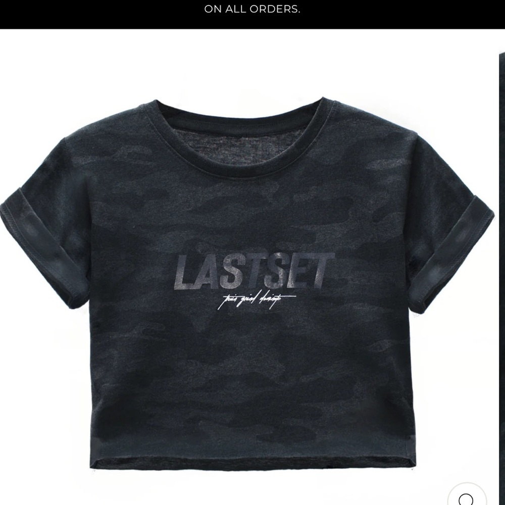 Lastset women’s cropped Camo T-Shirt